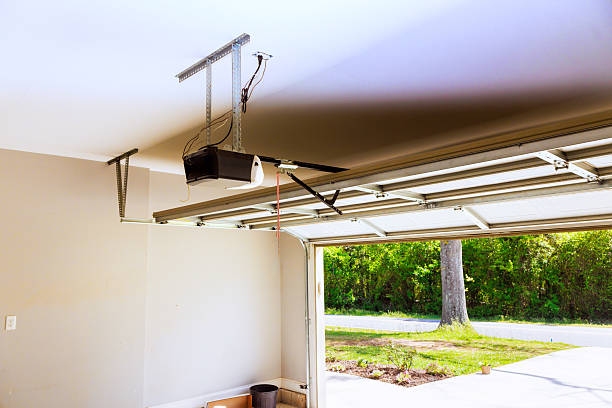 Top rated local Garage Door specialists in Dubach, LA